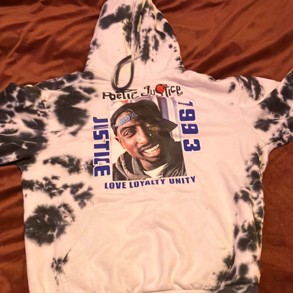 Rue21 Poetic Justice Sweatshirt, size Medium